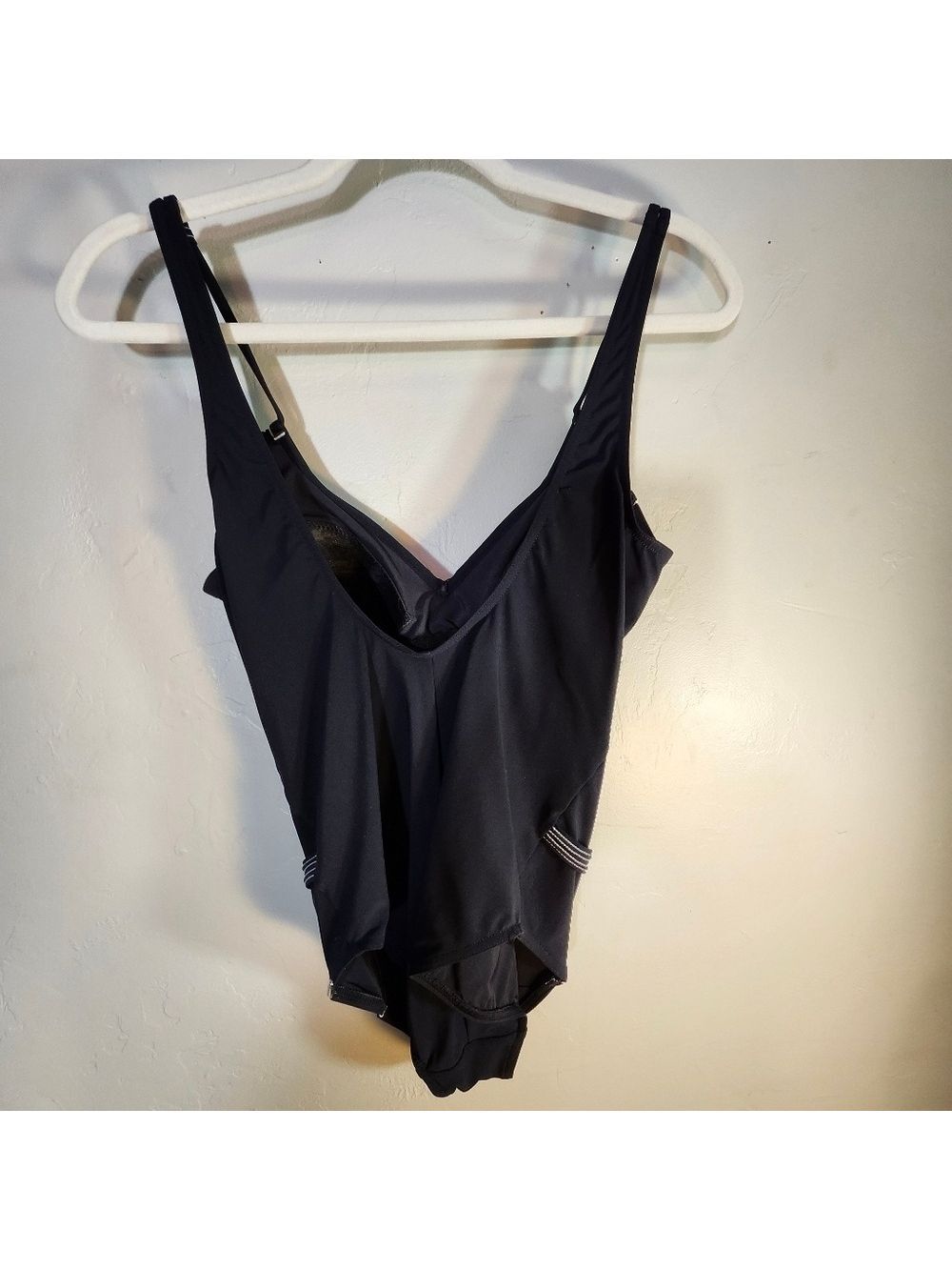 Sun Flair Black One-Piece Swimsuit with White Trim B- Cup Sz 6 - Picture 5 of 7